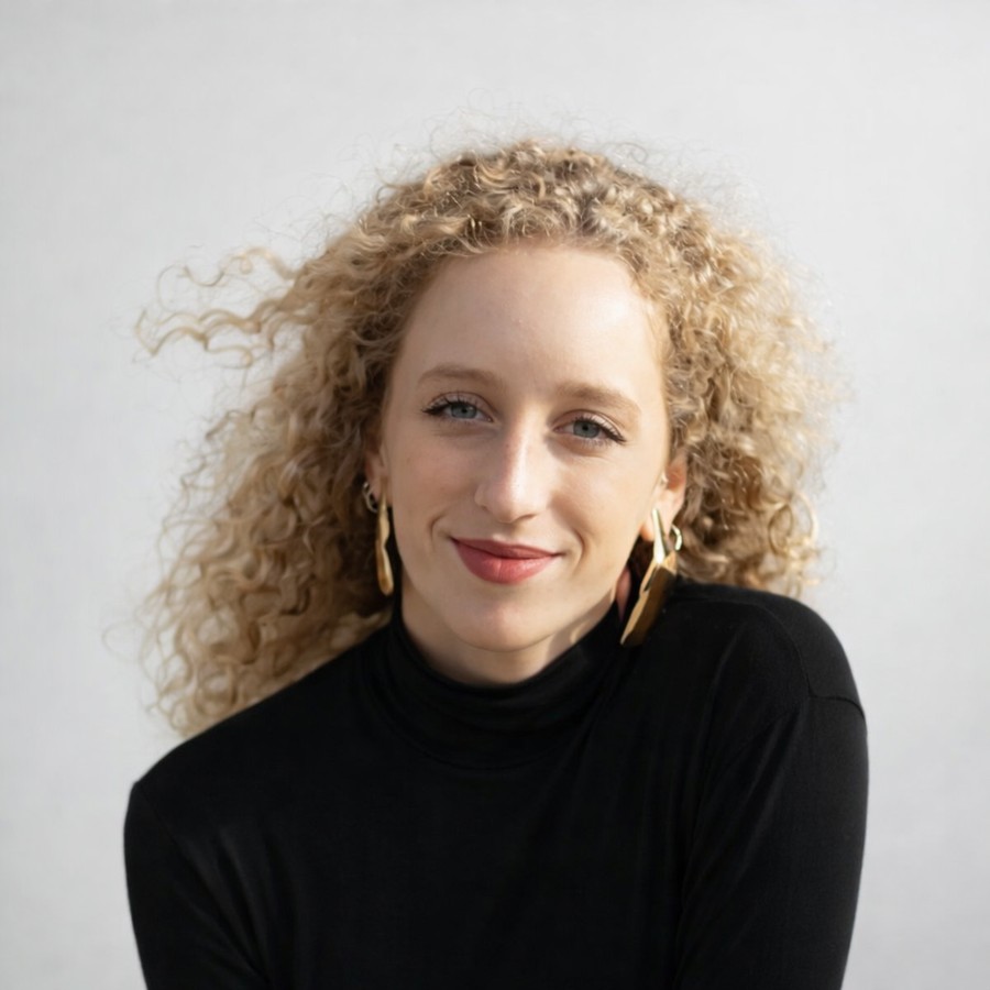 Portrait of Alice Ventura